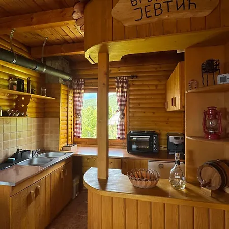 Brvnara Jevtic, Tara *